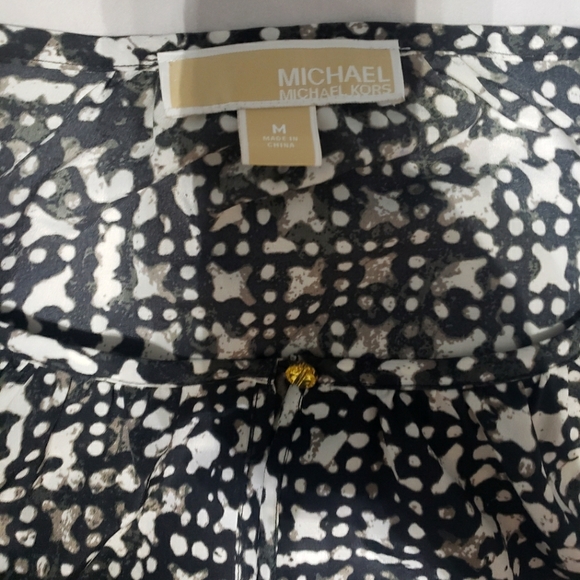 Semi sleeve michael kors shirt - Picture 2 of 5